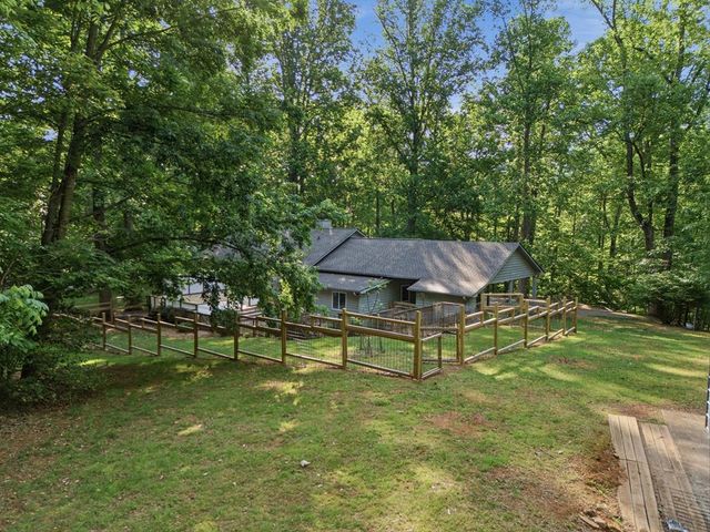 1677 Long Ridge Road, Hiawassee, GA 30546