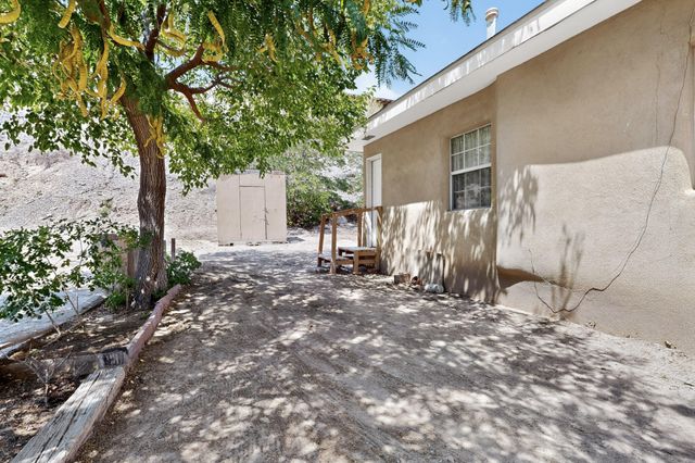 721 Foothill Drive SW A, Albuquerque, NM 87105