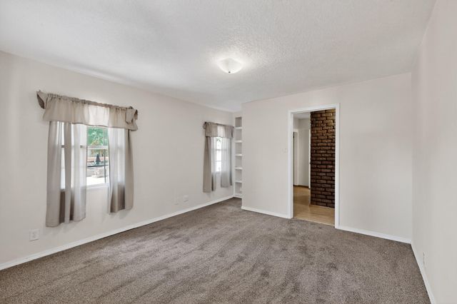 721 Foothill Drive SW A, Albuquerque, NM 87105