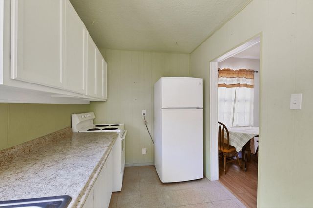 721 Foothill Drive SW A, Albuquerque, NM 87105