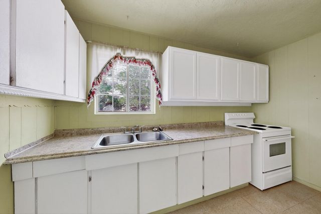 721 Foothill Drive SW A, Albuquerque, NM 87105