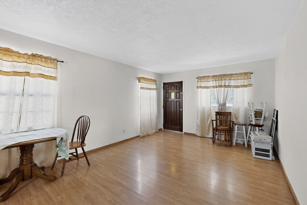 721 Foothill Drive SW A, Albuquerque, NM 87105