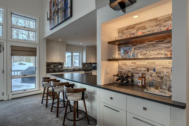 3 Linscott Road, Winhall, VT 05340