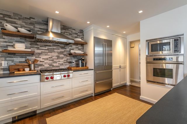 3 Linscott Road, Winhall, VT 05340