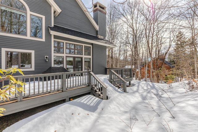 3 Linscott Road, Winhall, VT 05340