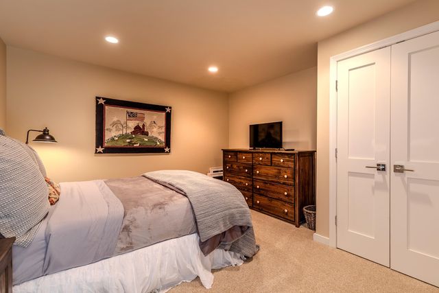 3 Linscott Road, Winhall, VT 05340