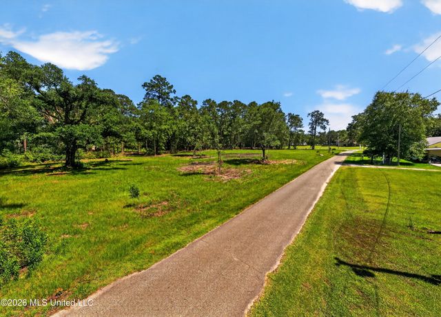 Sister Mary Ellen Road, Kiln, MS 39556