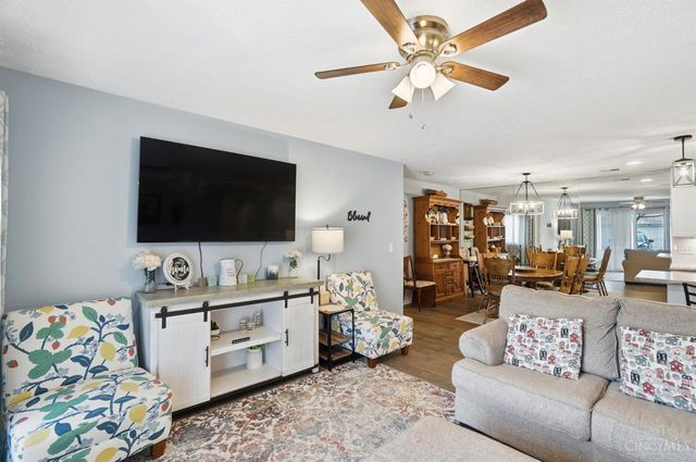 620 Carrington Place, Loveland, OH 45140