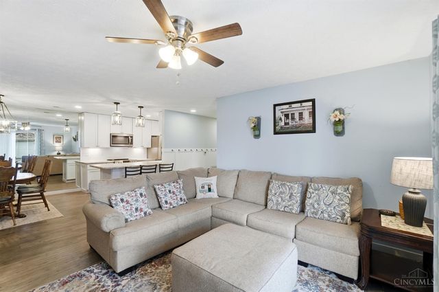 620 Carrington Place, Loveland, OH 45140