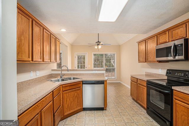 129 Talon Place, Mcdonough, GA 30253