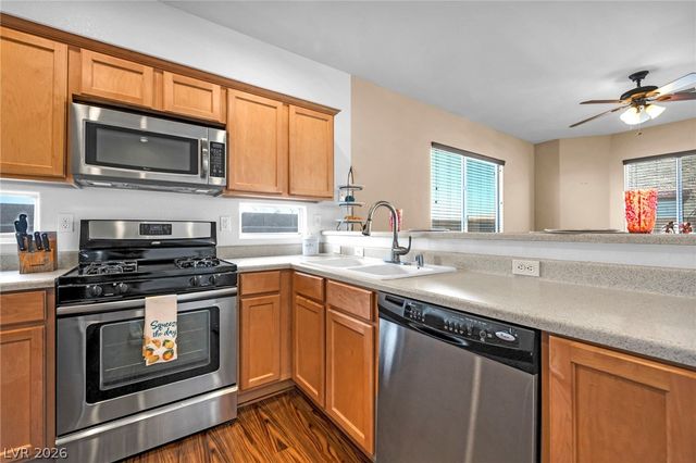 716 Emerald Idol Place, Henderson, NV 89011
