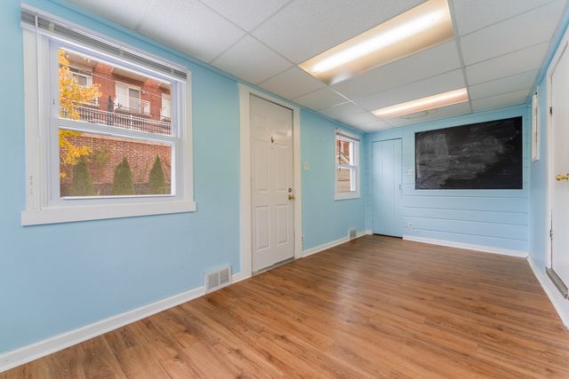 3635 N Oconto Avenue 1, Chicago, IL 60634