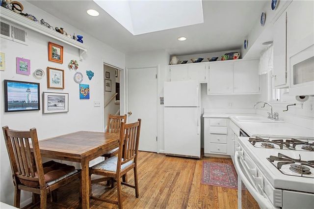 9600 Belinder Road, Leawood, KS 66206