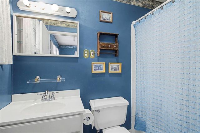 9600 Belinder Road, Leawood, KS 66206