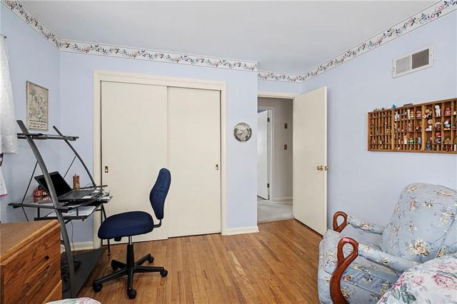 9600 Belinder Road, Leawood, KS 66206