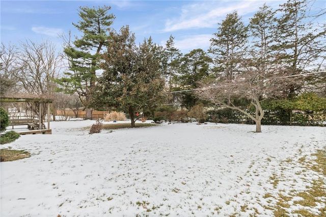 9600 Belinder Road, Leawood, KS 66206