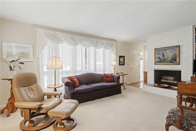 9600 Belinder Road, Leawood, KS 66206