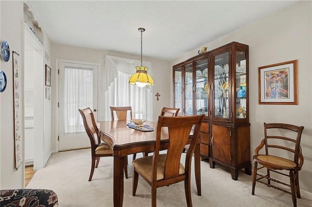 9600 Belinder Road, Leawood, KS 66206