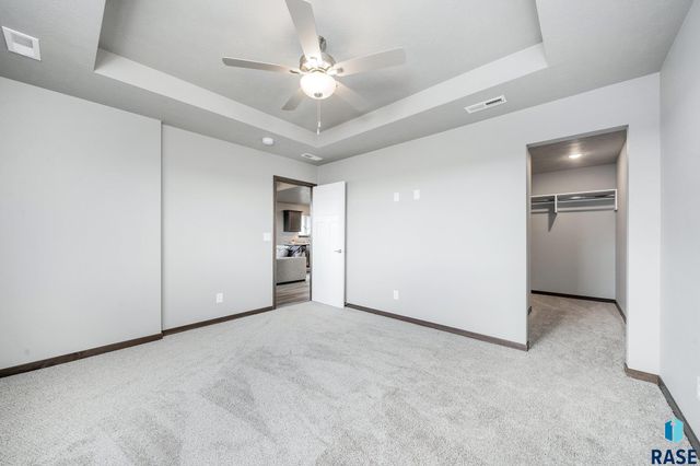 1608 N Tina Dr, Sioux Falls, SD 57110