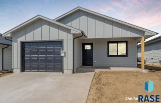 1608 N Tina Dr, Sioux Falls, SD 57110