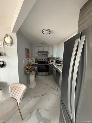 7009 45th Avenue 9E, Woodside, NY 11377