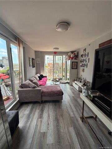 7009 45th Avenue 9E, Woodside, NY 11377
