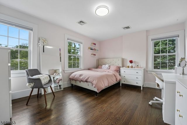 158 Lincoln Ave, Elizabeth City, NJ 07208