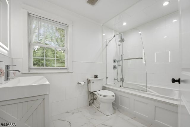 158 Lincoln Ave, Elizabeth City, NJ 07208