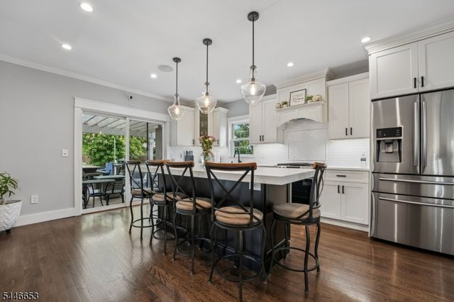 158 Lincoln Ave, Elizabeth City, NJ 07208