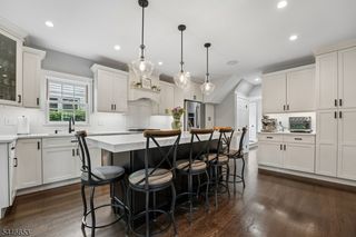 158 Lincoln Ave, Elizabeth City, NJ 07208