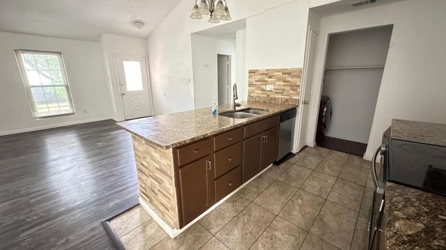 3728 Flintwood Trail, Fort Worth, TX 76137