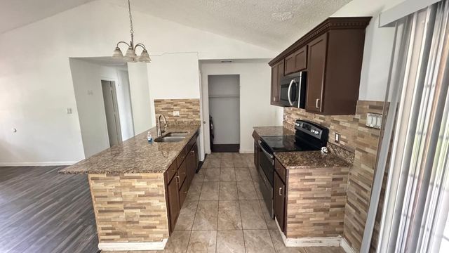 3728 Flintwood Trail, Fort Worth, TX 76137