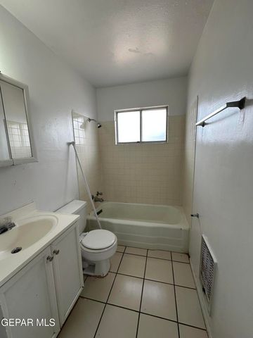 10008 nesbit Avenue, El Paso, TX 79930