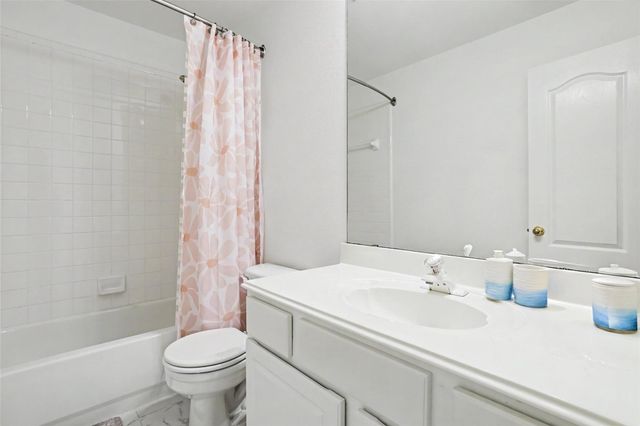 41 Muirfield Greens LN, Lakeway, TX 78738
