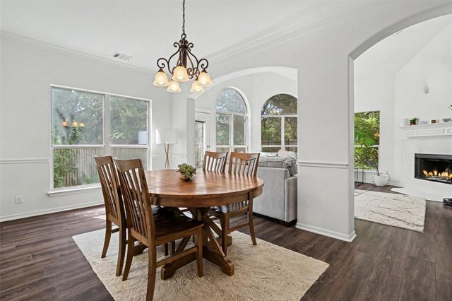 41 Muirfield Greens LN, Lakeway, TX 78738