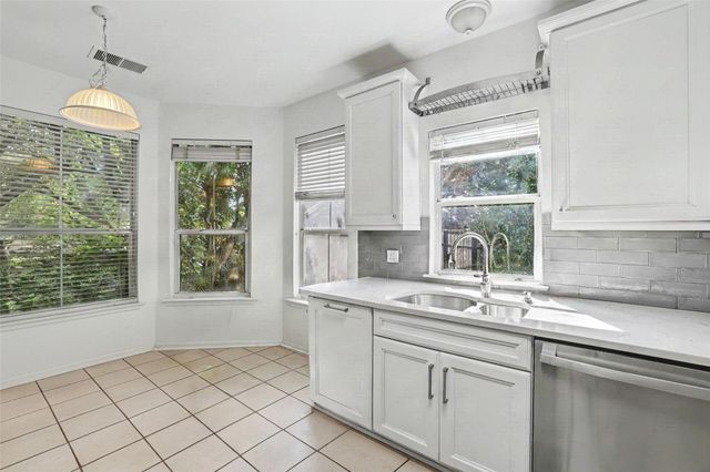 41 Muirfield Greens LN, Lakeway, TX 78738