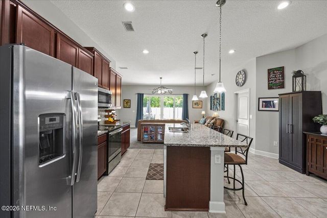 1730 LINDA LAKES Lane, Middleburg, FL 32068