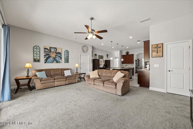 1730 LINDA LAKES Lane, Middleburg, FL 32068