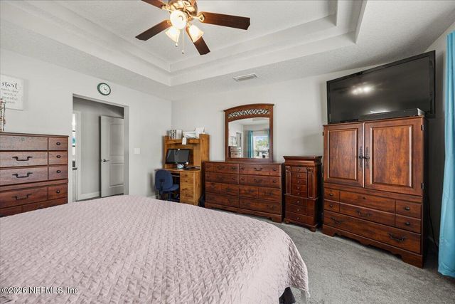 1730 LINDA LAKES Lane, Middleburg, FL 32068