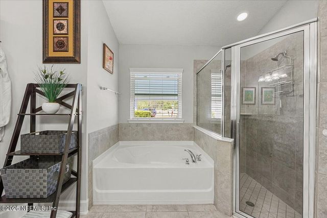 1730 LINDA LAKES Lane, Middleburg, FL 32068