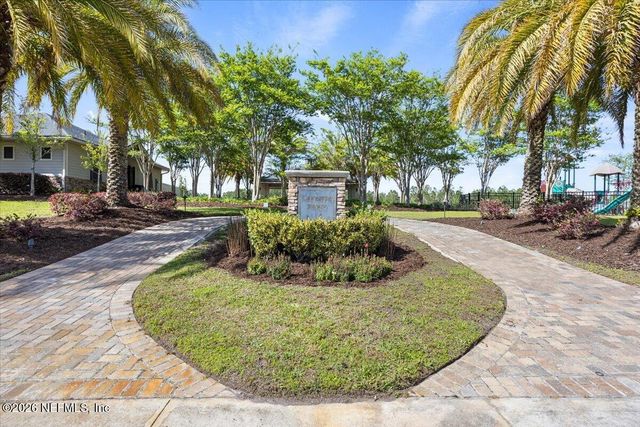 1730 LINDA LAKES Lane, Middleburg, FL 32068