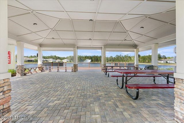 1730 LINDA LAKES Lane, Middleburg, FL 32068