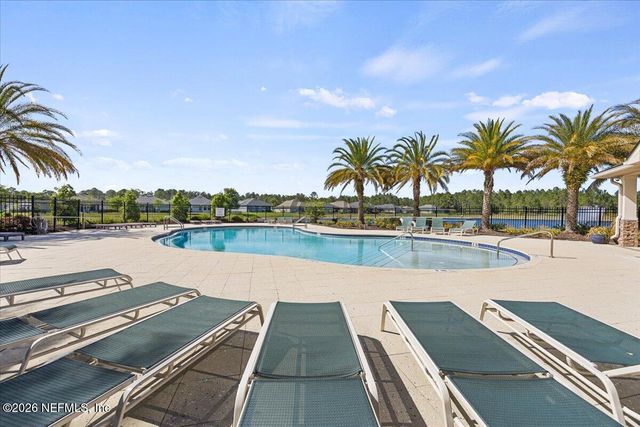 1730 LINDA LAKES Lane, Middleburg, FL 32068