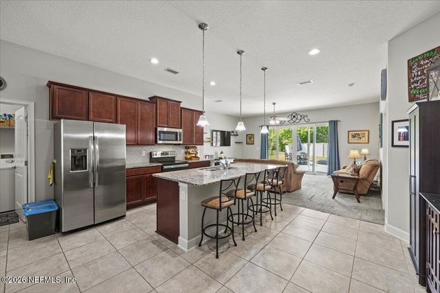 1730 LINDA LAKES Lane, Middleburg, FL 32068