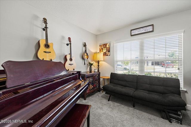 1730 LINDA LAKES Lane, Middleburg, FL 32068