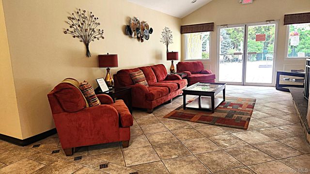 9 Freedom Lane, Coram, NY 11727