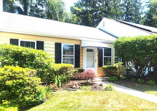 9 Freedom Lane, Coram, NY 11727