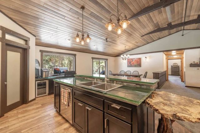 1605 Shenandoah Way, Big Bear City, CA 92314