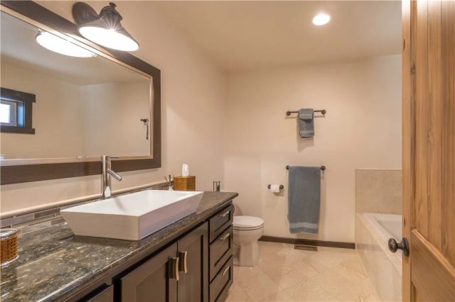 1605 Shenandoah Way, Big Bear City, CA 92314
