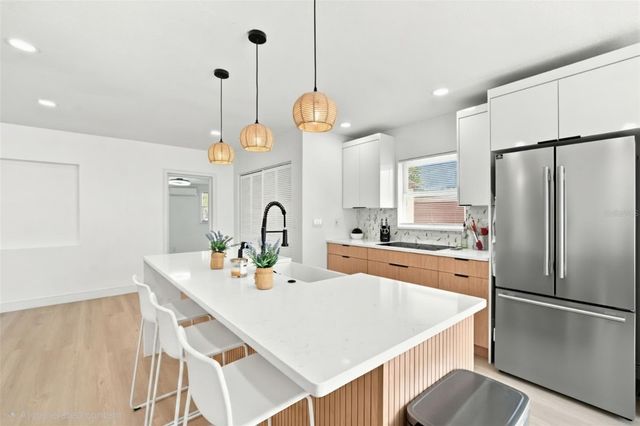 7017 20TH STREET N, St Petersburg, FL 33702